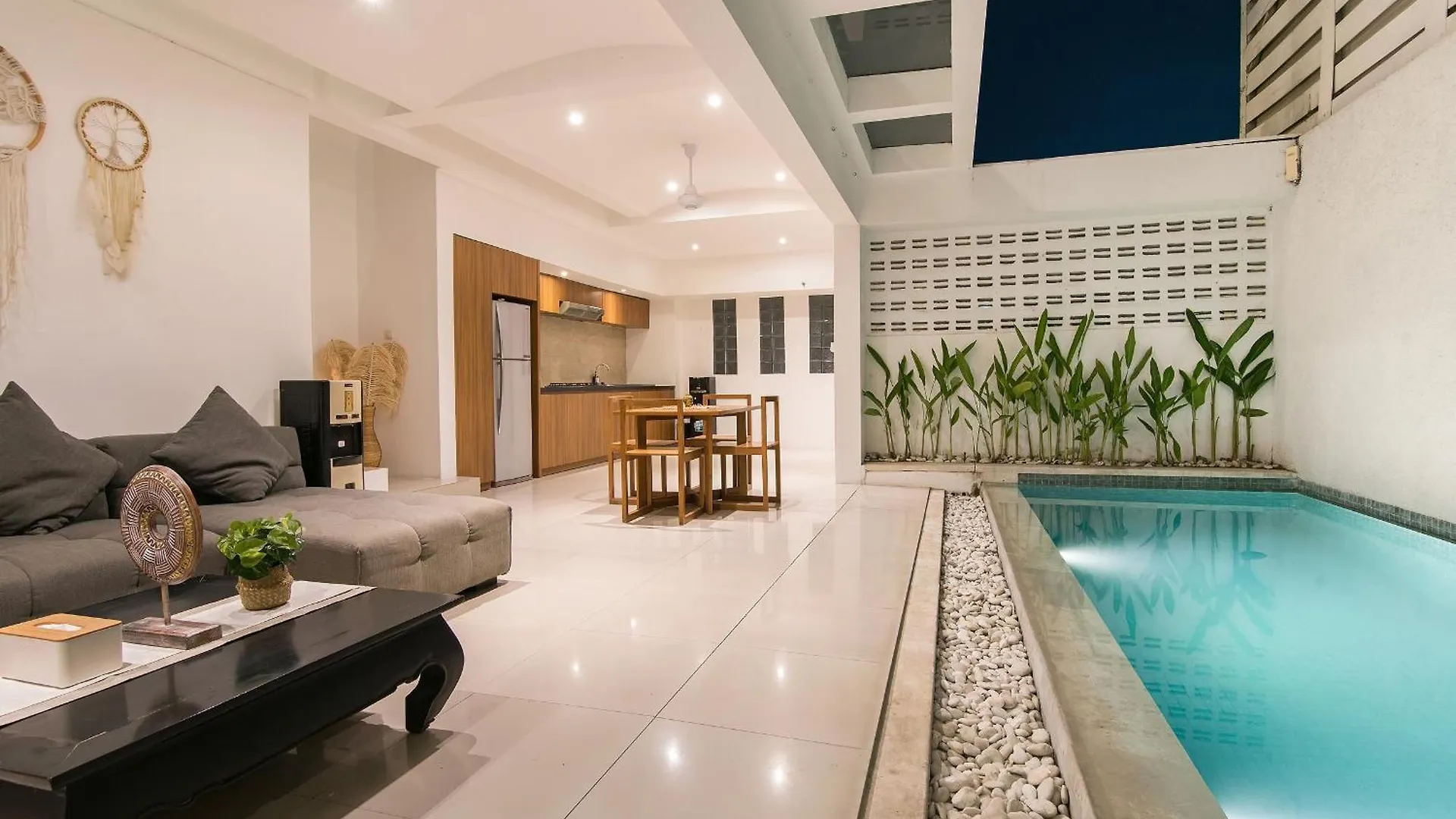Volare Villa Seminyak Indonésie
